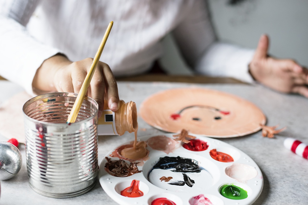 Getting Arty: Leaf Painting Crafts for the Kids